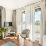 Apartmanhotel Sunset - Lakeside 4*