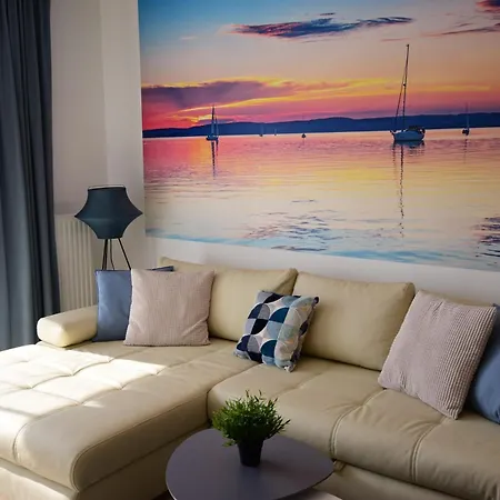 Sunset - Lakeside 公寓式酒店 4*